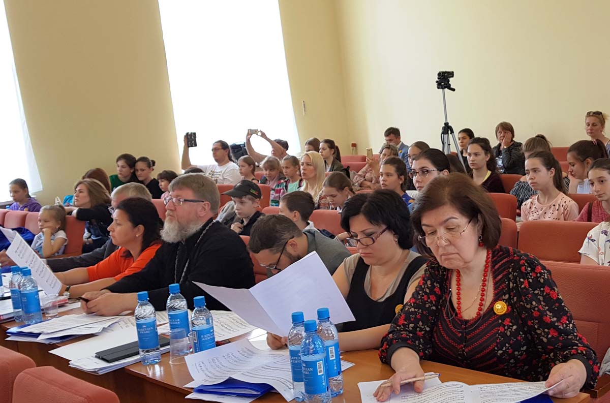 Участники хорового фестиваля-конкурса «Юные голоса Онего» представили свое творчество на суд жюри